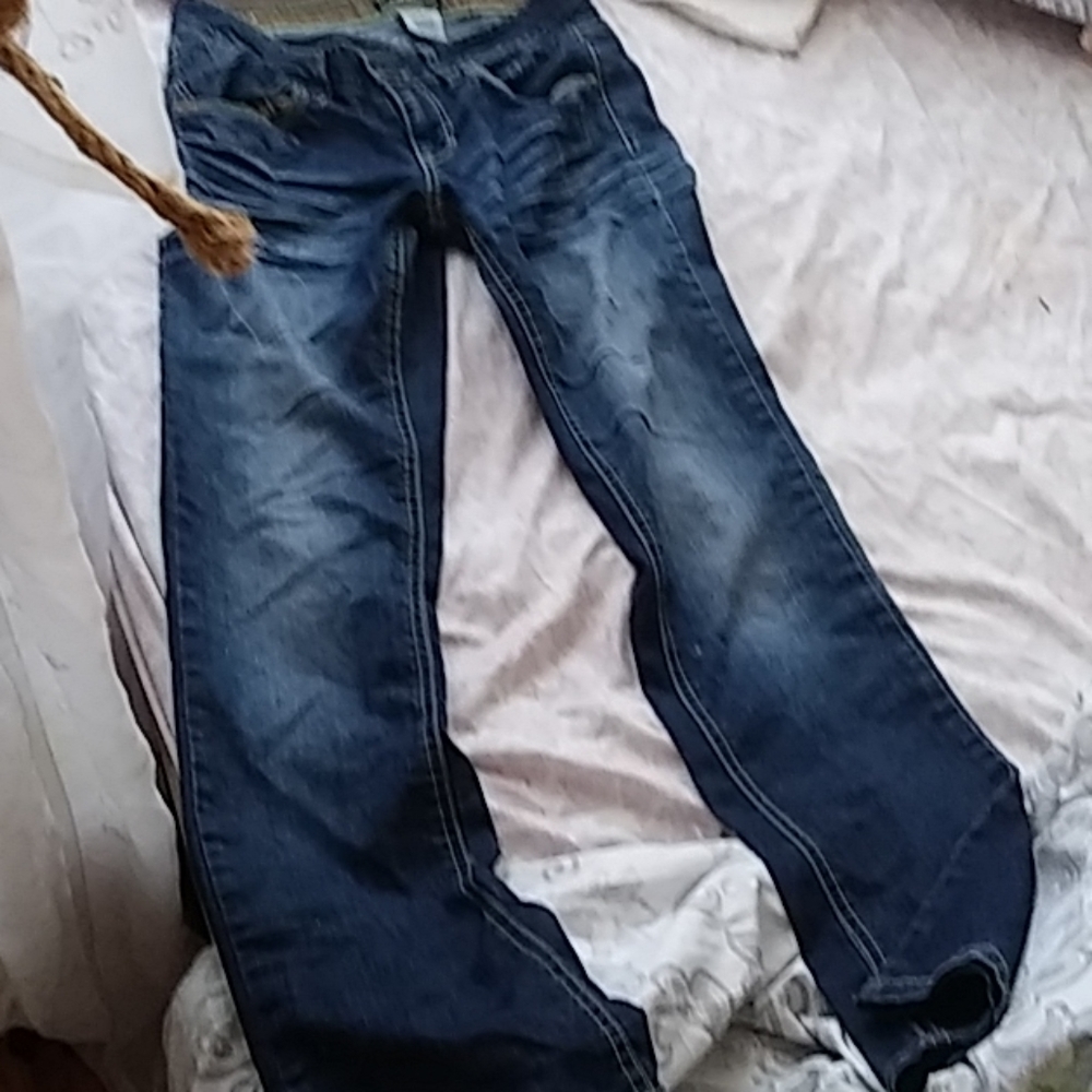 Junior's size 5 pair of jeans